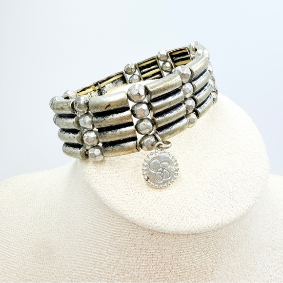 Jessica Simpson Silver Tone Stretch Bracelet Rhinestone Statement - Picture 3 of 8